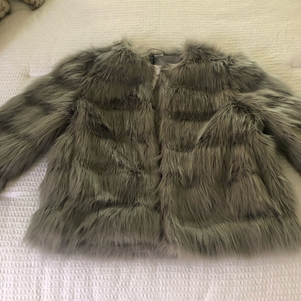 Modern jacket Faux furs. Just For TODAY $20